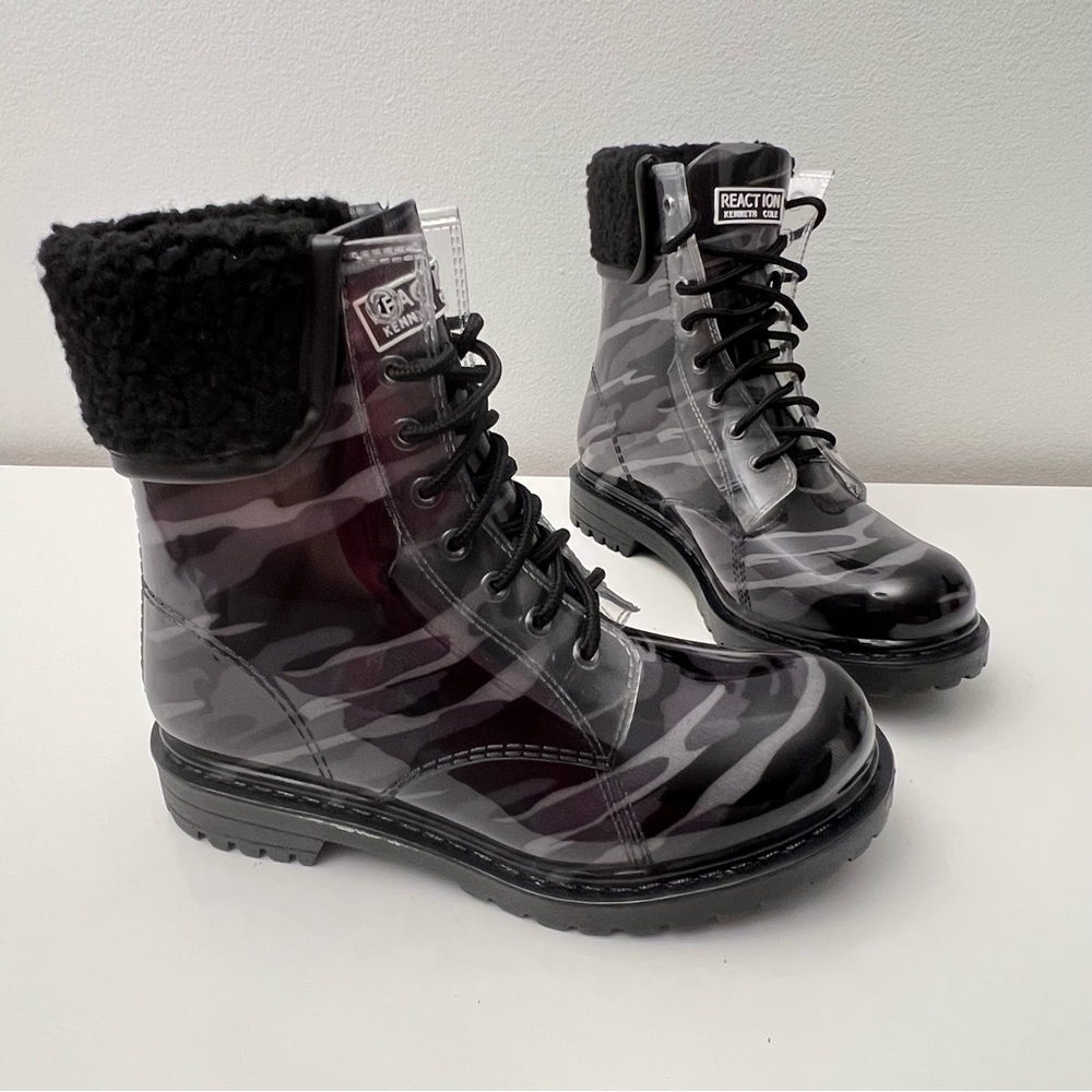 Kenneth Cole Reaction Rain Boots Dark Gray Camo Cozy Lace-Up  - Women’s Size 7